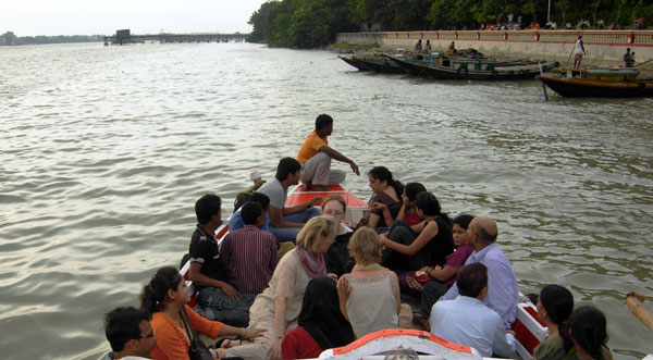 Bangla students Ferrying across river Ganga